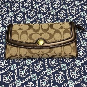 NWOT Coach Wallet with Checkbook
